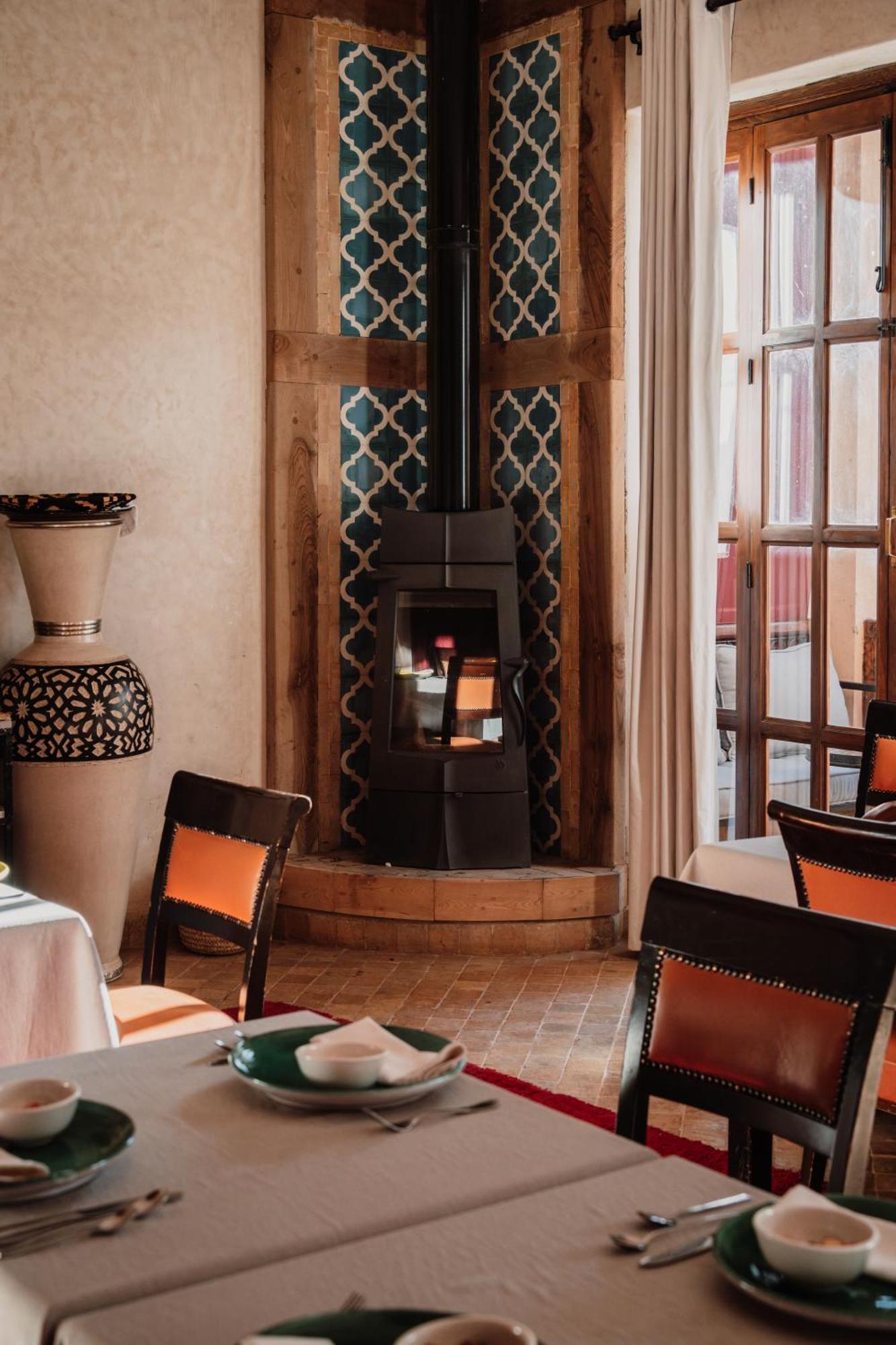 Chez Ichou Hotell Aït Idaïr Exteriör bild
